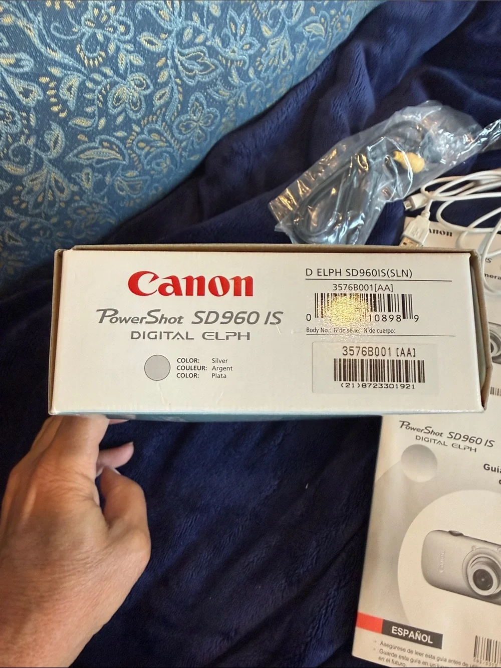 Canon Silver Compact Digital Camera with Manuals & Charger